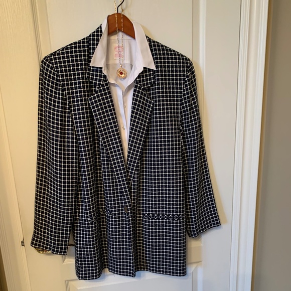 Single Breasted Black and White Checkered Jacket - size 6 - Picture 9 of 10